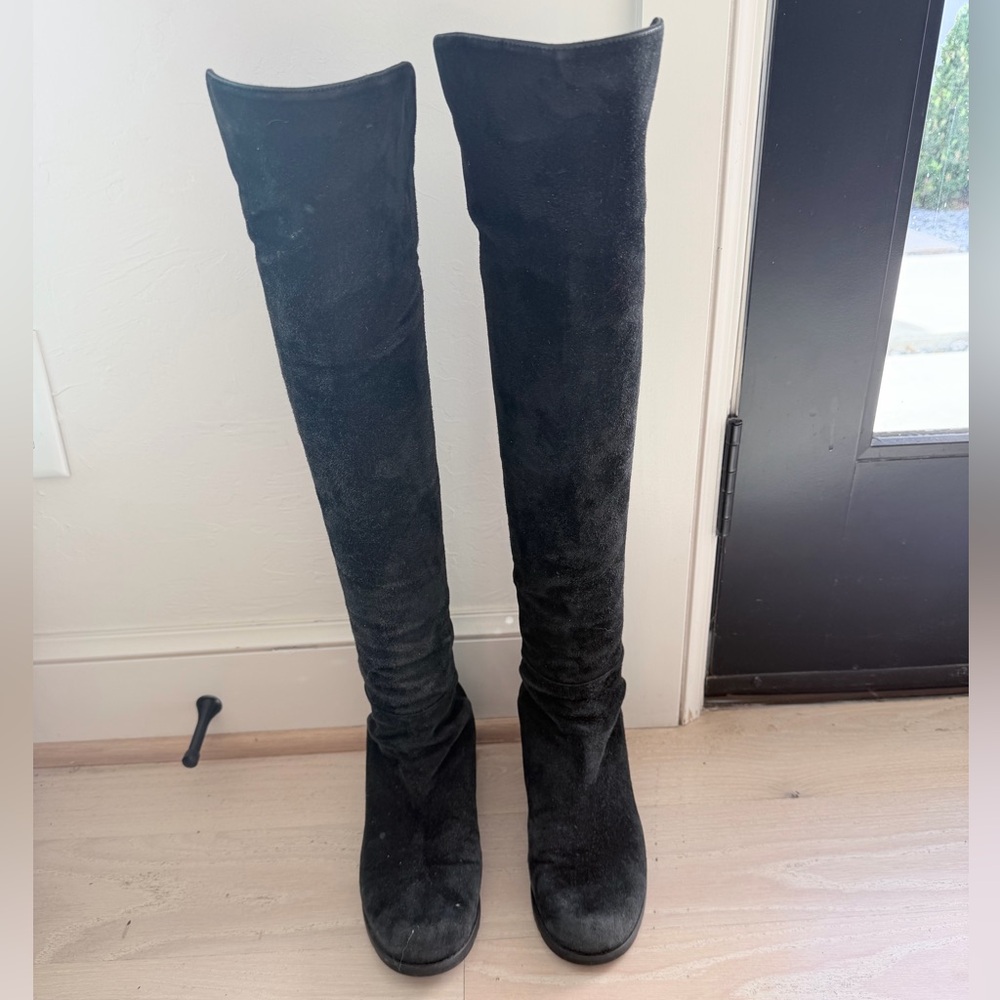 Stuart Weitzman 50/50 black suede 8.5M